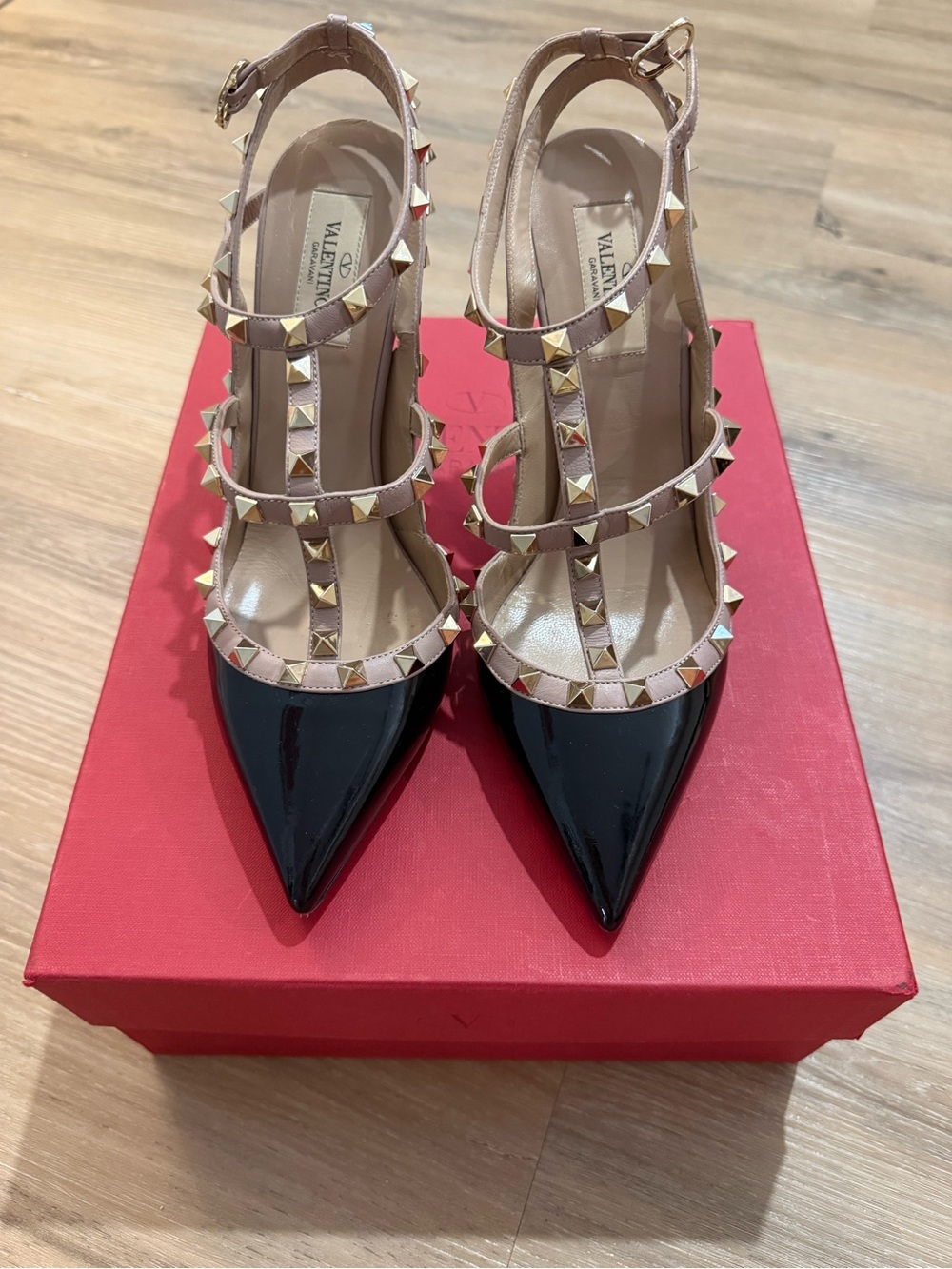 Valentino Garavani Rockstud Cage heels